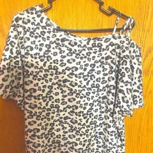 Off the shoulder ladies Leopard Print Shirt